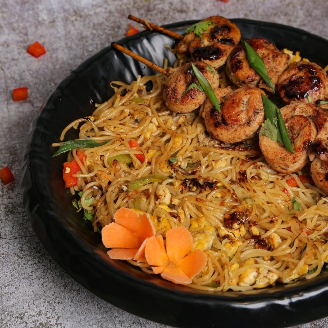 Le Notre Cafe | Grilled Chicken Noodles