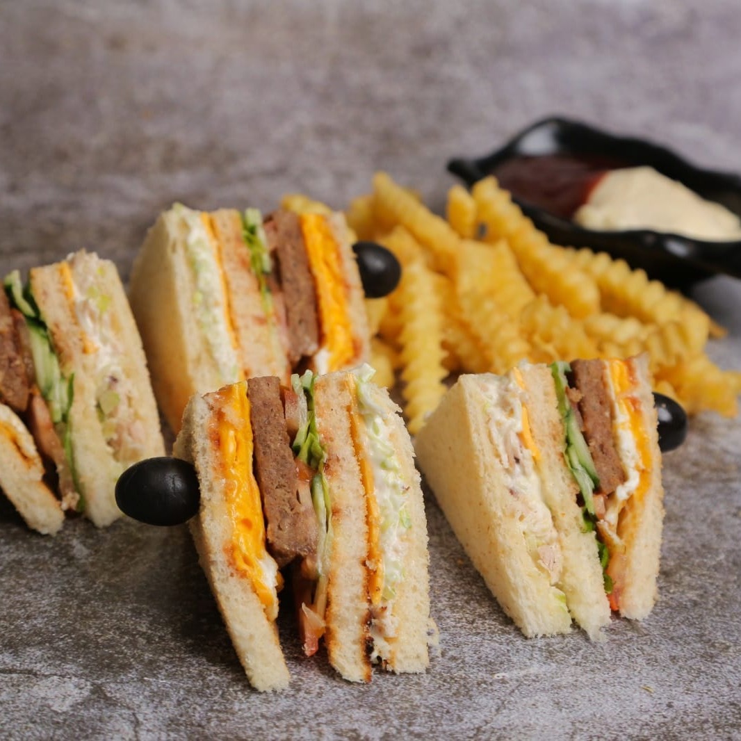 Le Notre Cafe | Club Sandwich